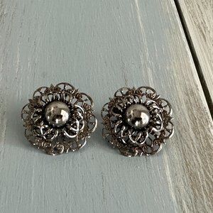 Unique Vintage Open Meta Work Flower Clip On Earrings